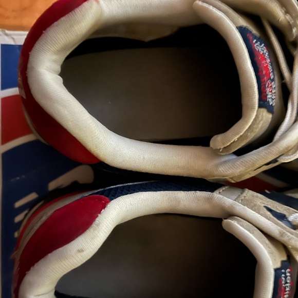 2 pairs New Balance used - Picture 7 of 16